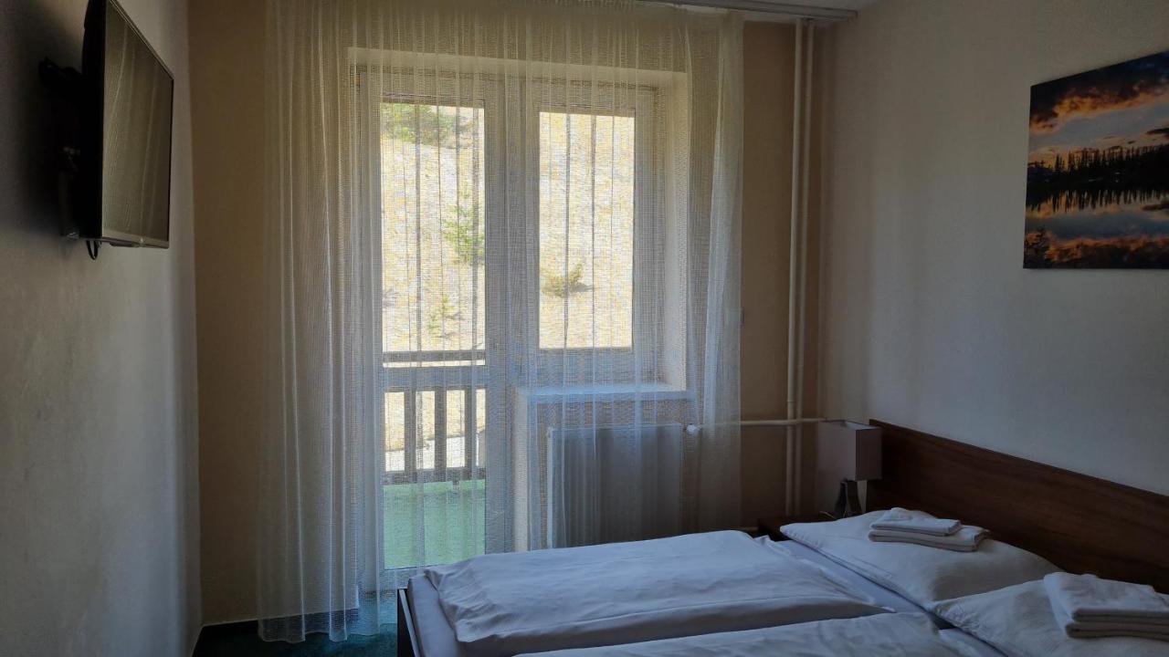 Hotel Sipox Штрба Экстерьер фото