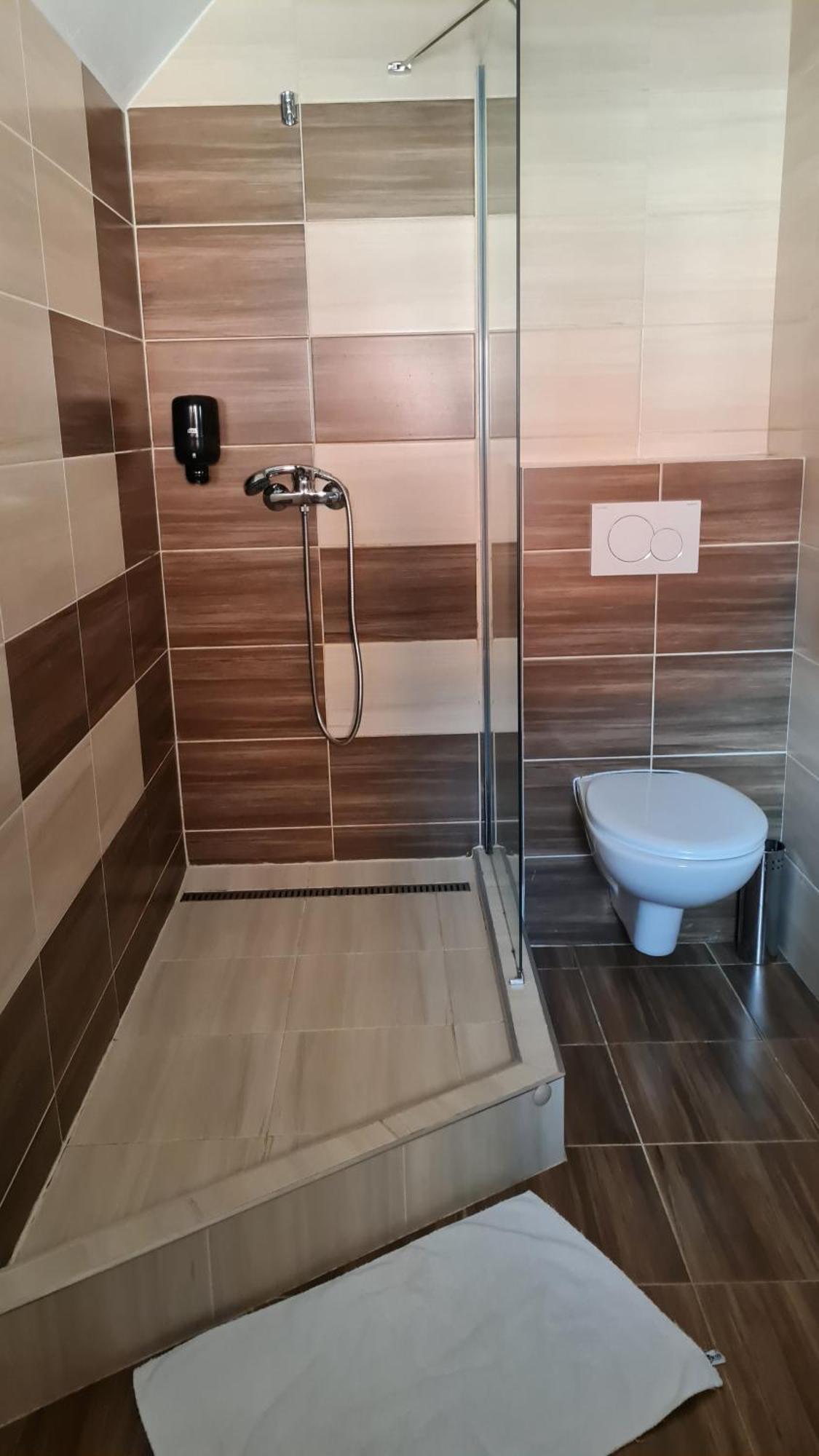 Hotel Sipox Штрба Экстерьер фото